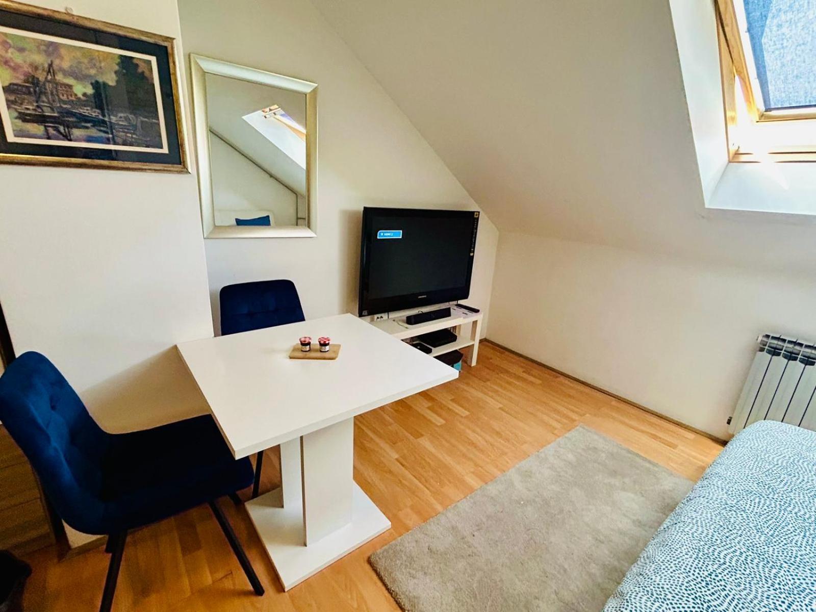 Mia Airport Studio Apartment - 0-24H Self Check In&Out - Parking On Site Velika Gorica Exteriör bild