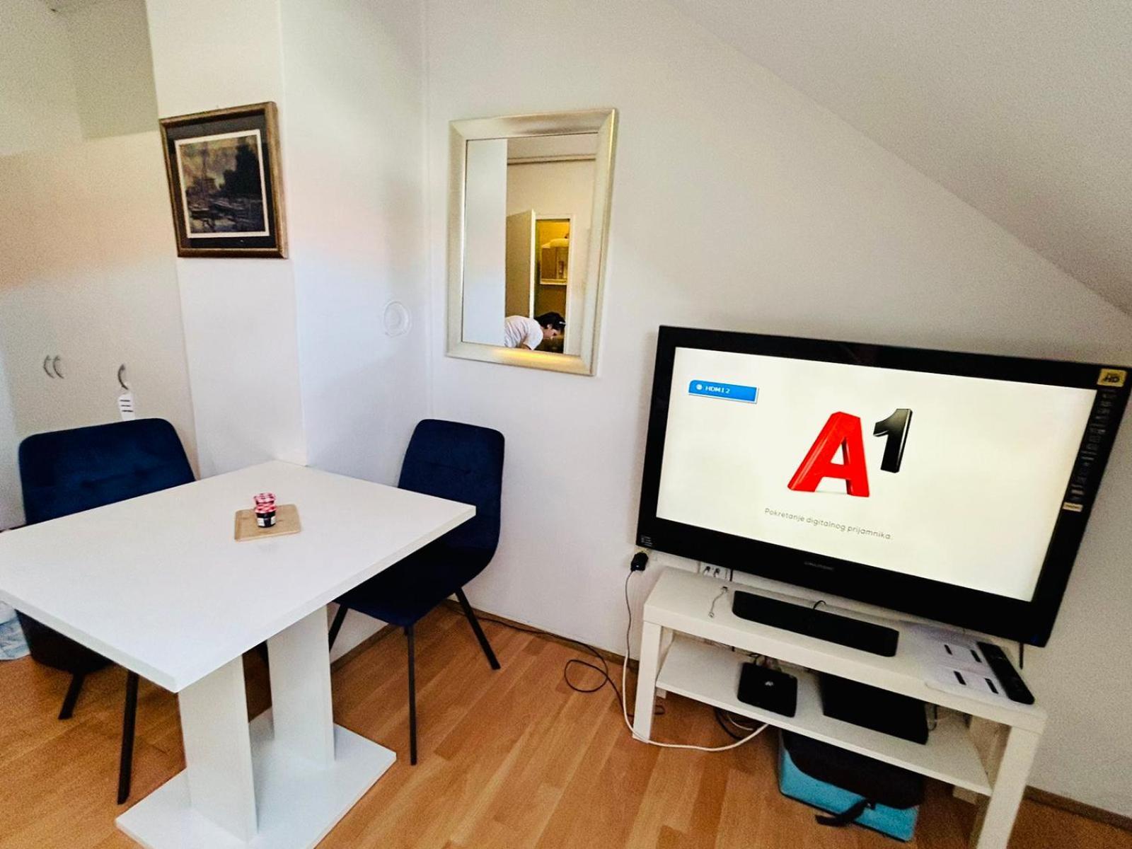 Mia Airport Studio Apartment - 0-24H Self Check In&Out - Parking On Site Velika Gorica Exteriör bild