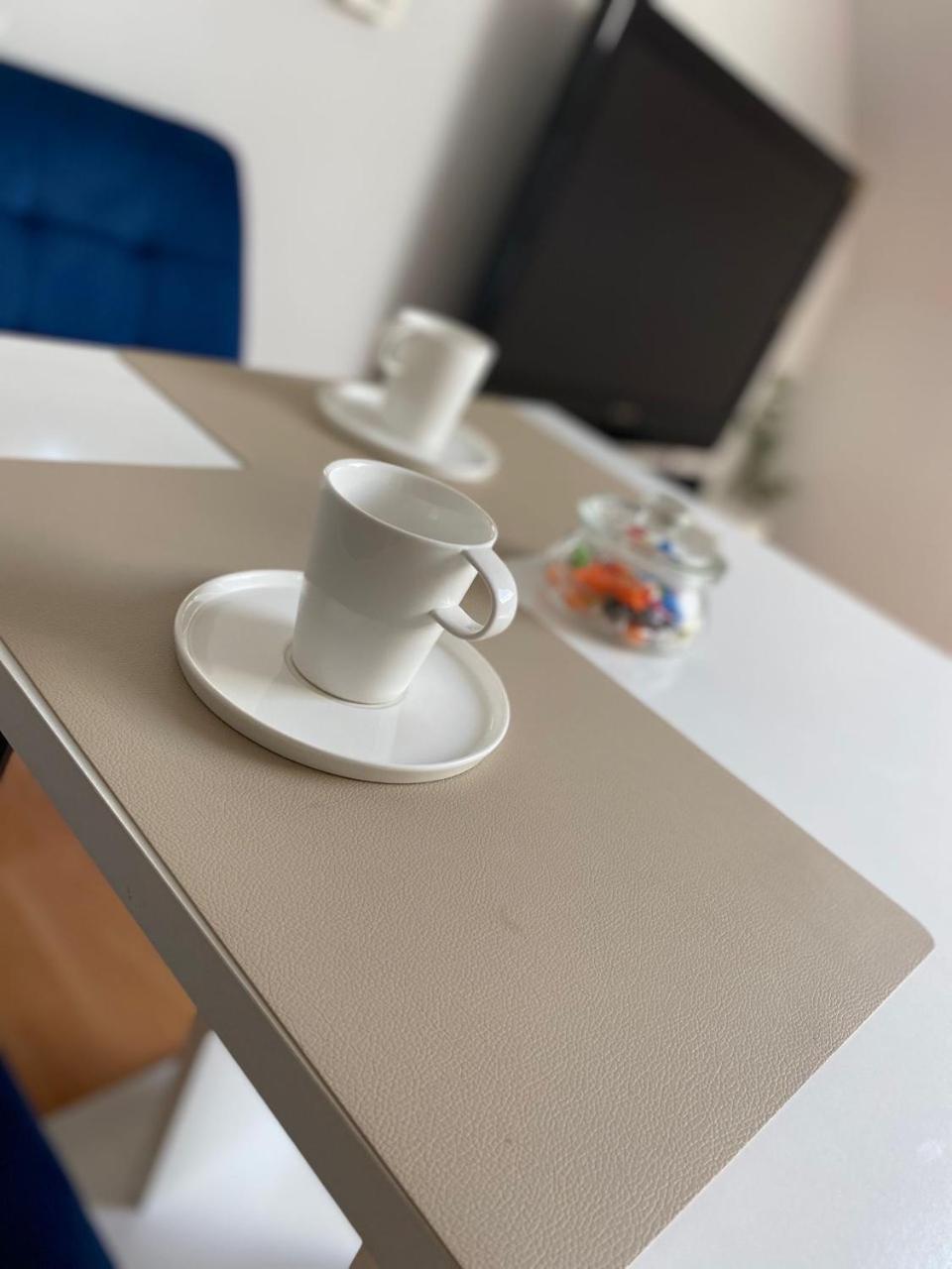 Mia Airport Studio Apartment - 0-24H Self Check In&Out - Parking On Site Velika Gorica Exteriör bild