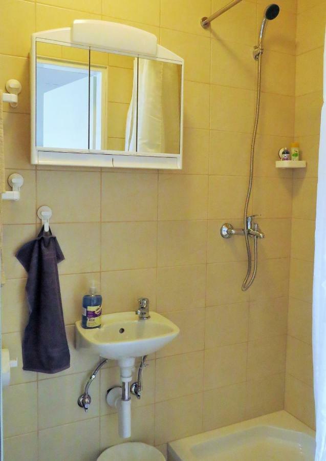 Mia Airport Studio Apartment - 0-24H Self Check In&Out - Parking On Site Velika Gorica Exteriör bild